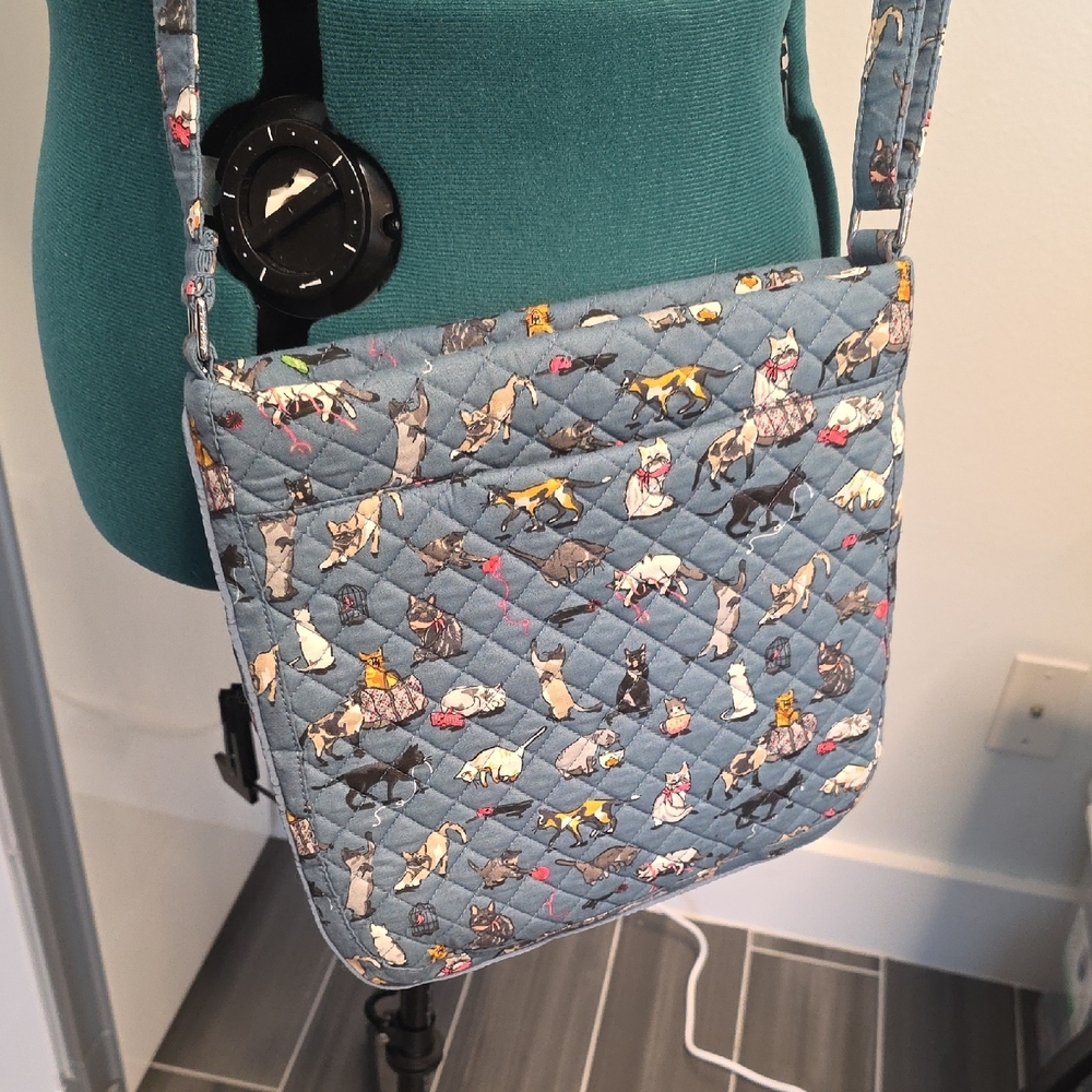 Vera Bradley Gray Blue Cat Patterned Crossbody Bag - Picture 4 of 7